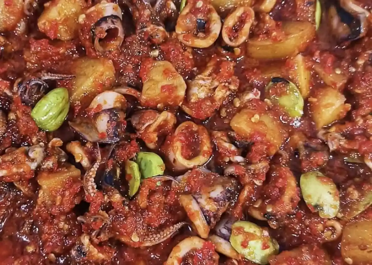 Resep Cumi Balado, Lauk Pedas Gurih yang Bikin Nasi Hangat Cepat Habis