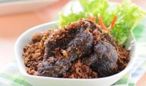Resep Empal Serundeng Gurih dan Empuk, Lauk Tradisional yang Bikin Nasi Cepat Habis Resep Empal Serundeng Gurih dan Empuk, Lauk Tradisional yang Bikin Nasi Cepat Habis